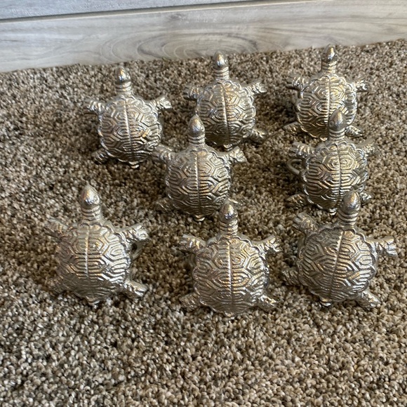 Set of 8 Silver Turtle Napkin Rings from Pier1 - Picture 2 of 6